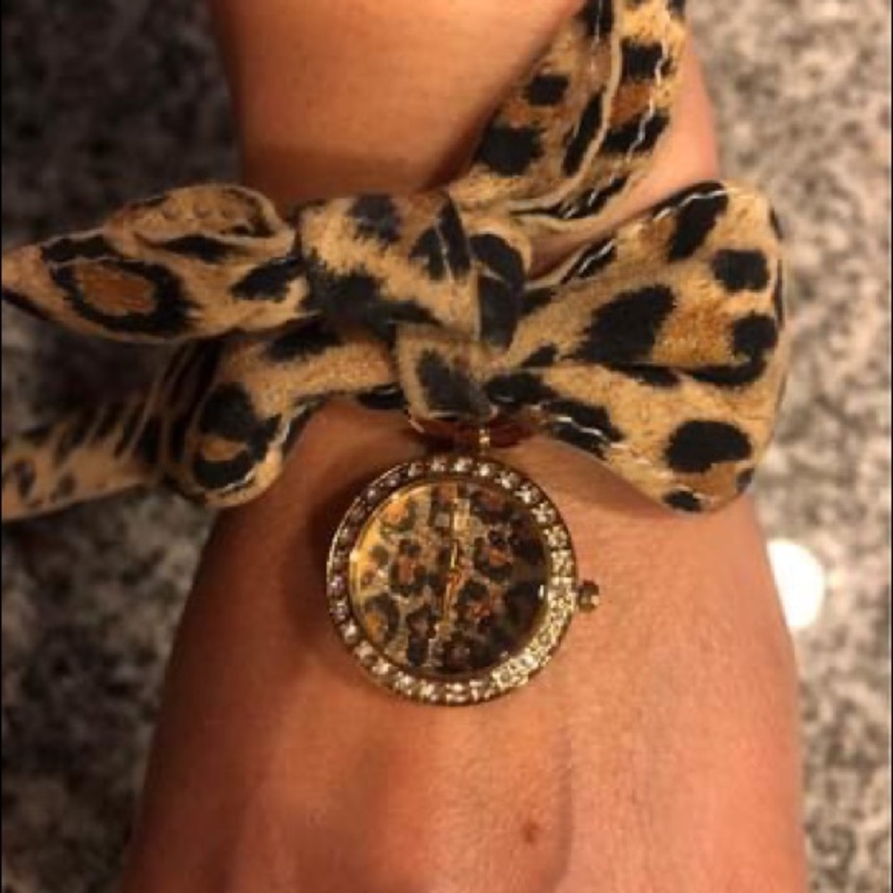 Super Adorable Guess, cheetah print bow, rhinestone watch.
